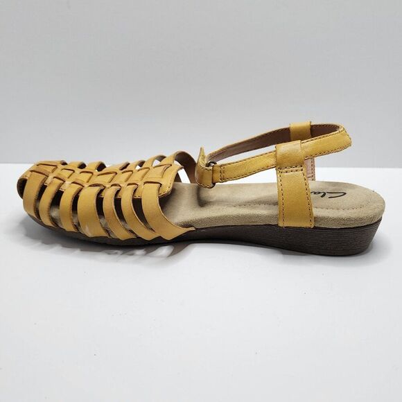 Clarks Leather Woven Sandals | Yellow, Low Heel, Velcro Strap, Cushion | 6 Wide - Picture 2 of 7